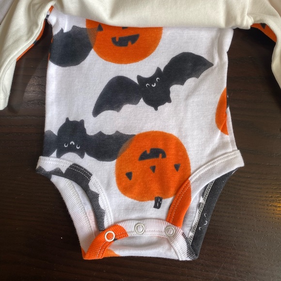 NWT newborn onesies - Picture 2 of 2